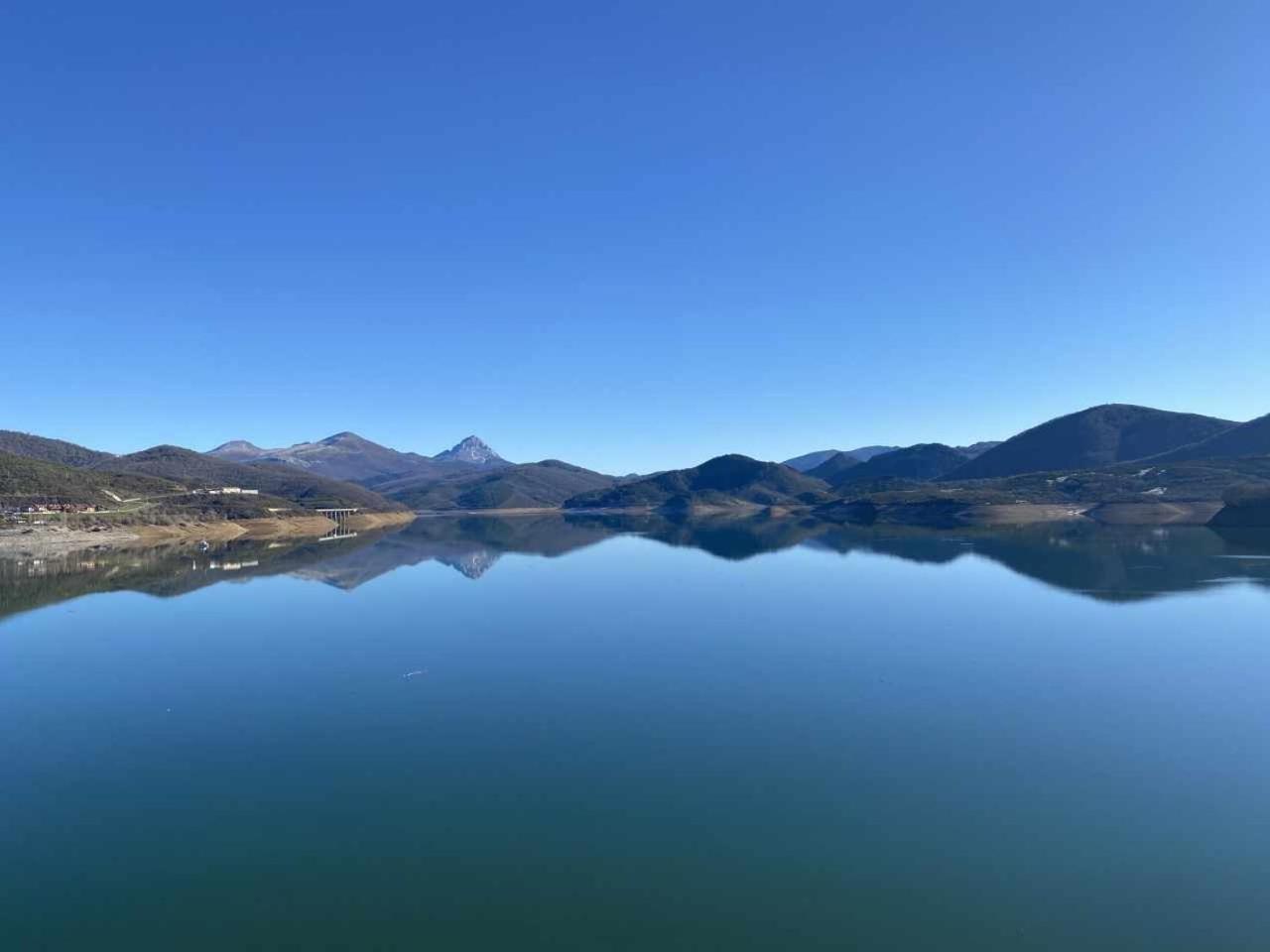 Mirador Solasierra Vistas A La Montana Y Pantano Riaño Eksteriør bilde