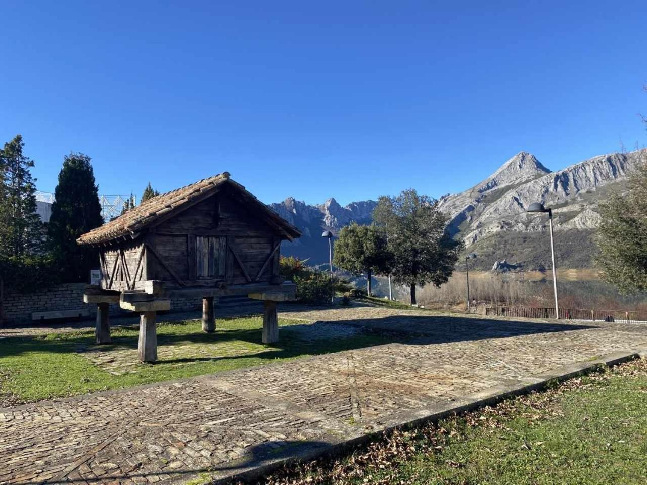 Mirador Solasierra Vistas A La Montana Y Pantano Riaño Eksteriør bilde