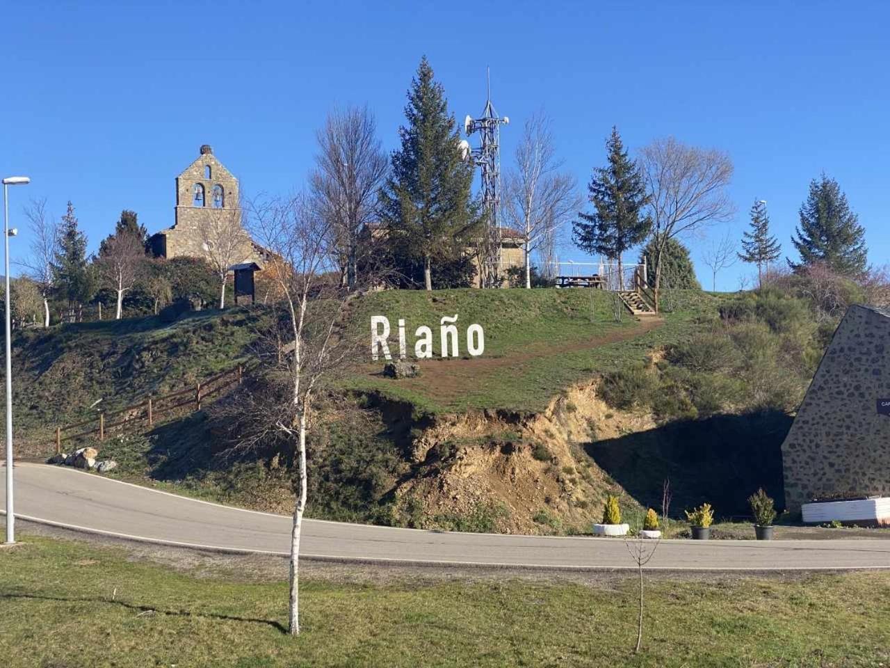 Mirador Solasierra Vistas A La Montana Y Pantano Riaño Eksteriør bilde